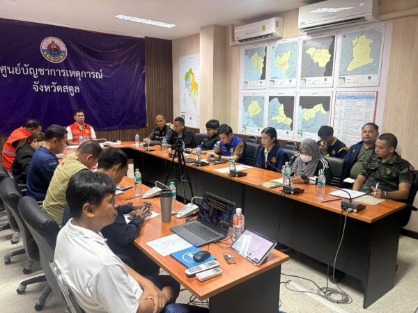 แขวงทางหลวงสตูล ร่วมประชุมกองบัญชาการป้องกันและบรรเทาสาธารณภัยแห่งชาติ (บกปภ.ช.) ติดตามสถานการณ์และการให้ความช่วยเหลือผู้ประส
