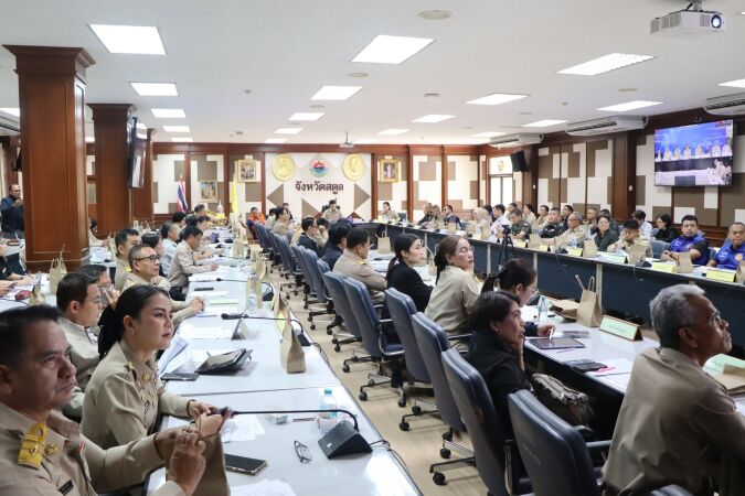 แขวงทางหลวงสตูล ร่วมประชุมกองบัญชาการป้องกันและบรรเทาสาธารณภัยแห่งชาติ (บกปภ.ช.) ติดตามสถานการณ์อุทกภัย พร้อมเตรียมรับมือสาธา