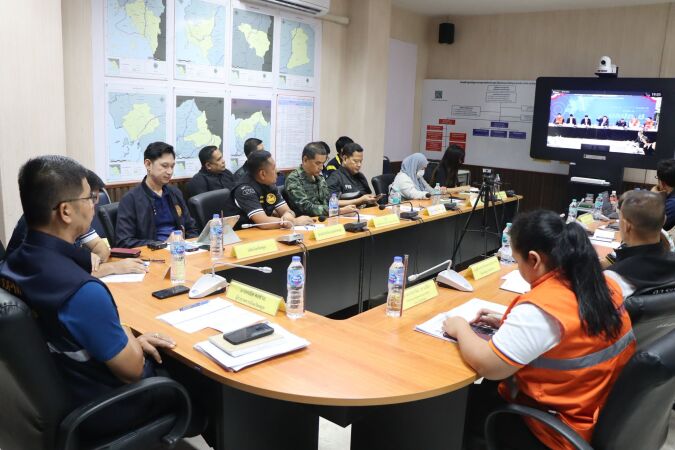 แขวงทางหลวงสตูล ร่วมประชุมกองบัญชาการป้องกันและบรรเทาสาธารณภัยแห่งชาติ (บกปภ.ช.) ติดตามสถานการณ์อุทกภัยและเตรียมพร้อมรับมือฝ
